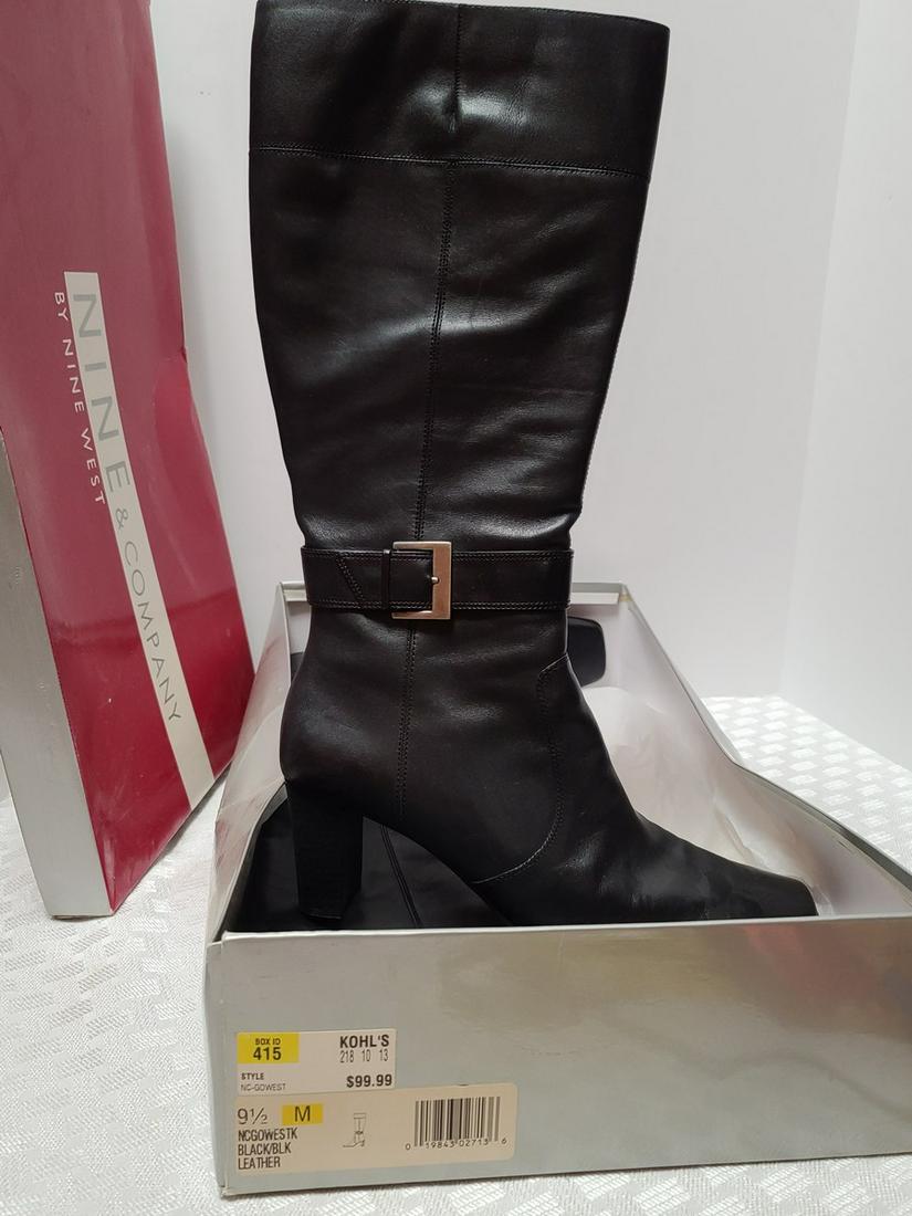 Nine West Almost New 9.5 Black Boots: Nine West Almost New 9.5 Black Boots