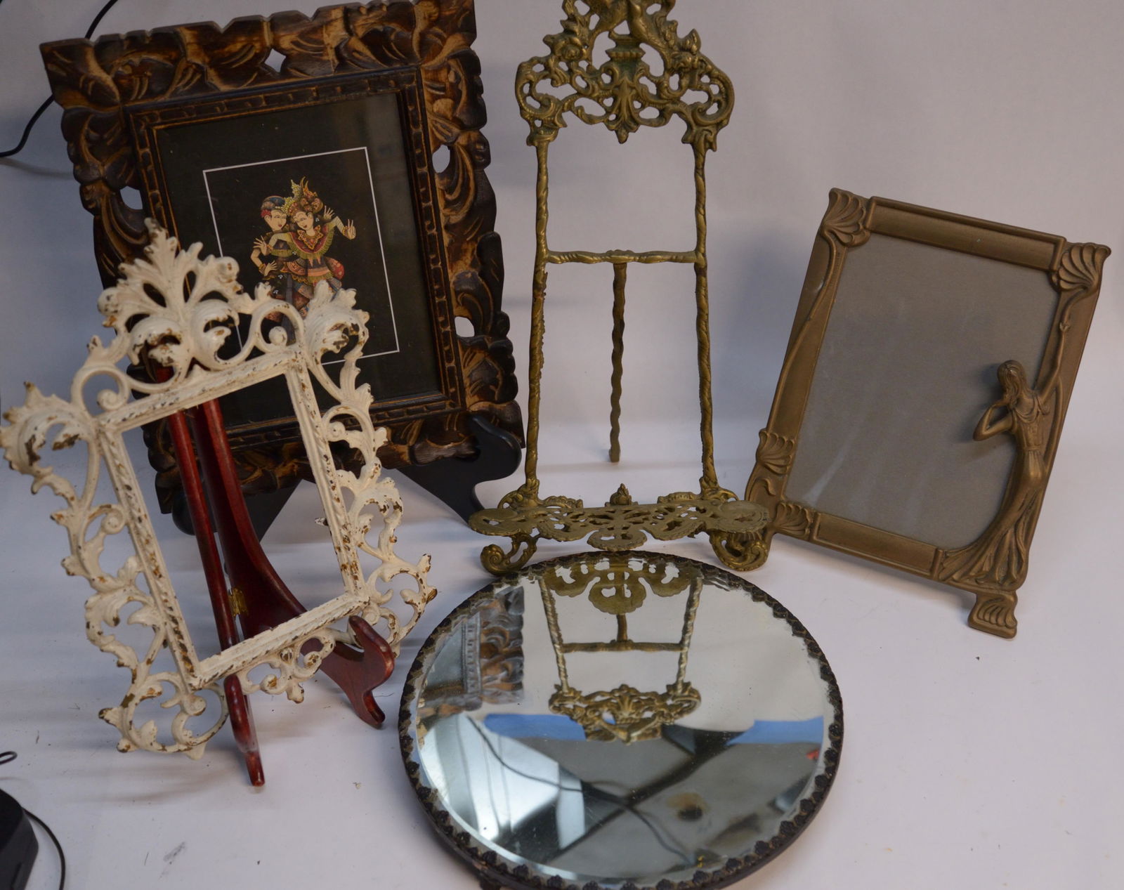 Assortment of Brass Picture Frames, Stands, Mirrored (1 of 1)
