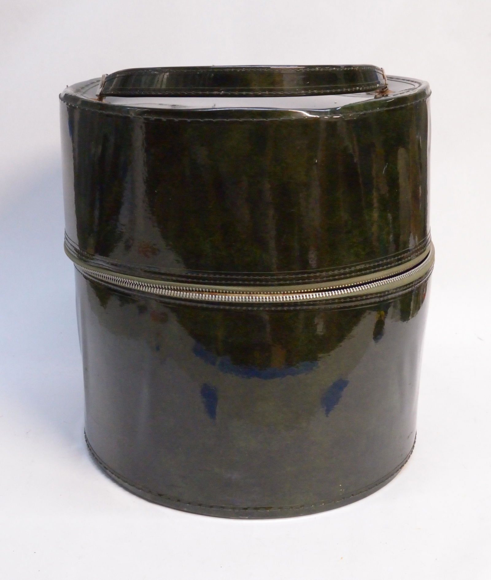 Vintage hat box 13" x 13.5" (1 of 2)