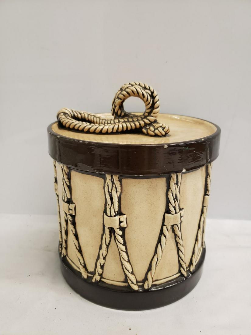Drum cookie jar: Drum cookie jar