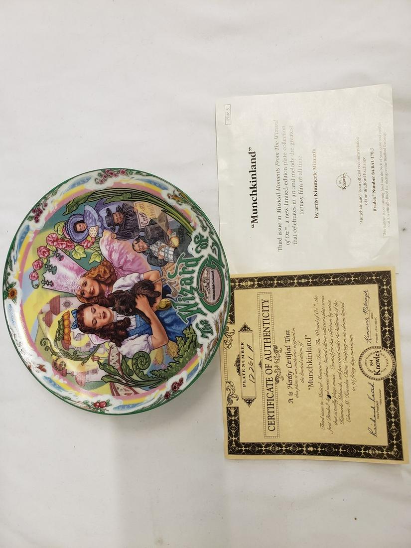 The Wizard of Oz "Munchkinland" Knowles Collector plate (1 of 1)