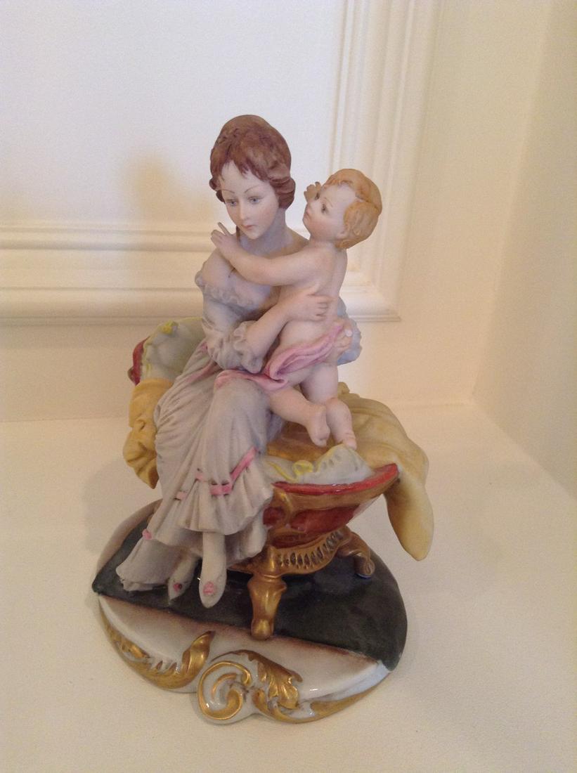 Signed Capodimonte Mother and Child Statue 7" tall (1 of 1)