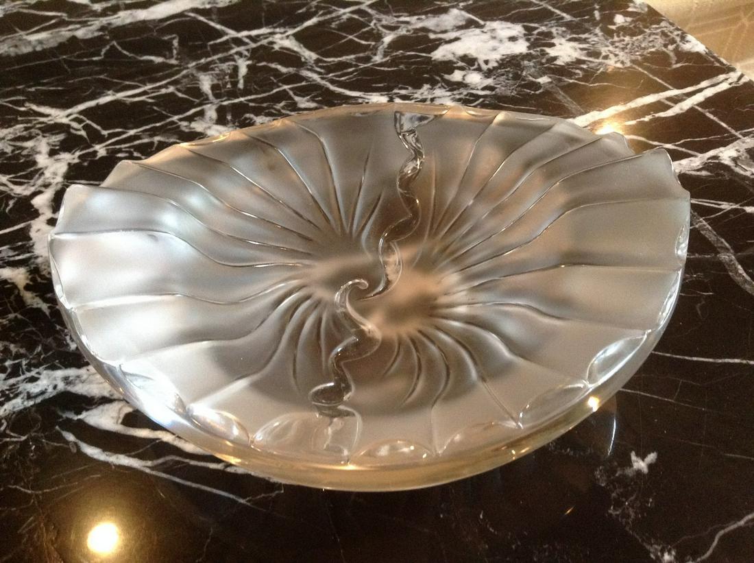 Signed Lalique France Crystal Dish 8.5" across (1 of 1)