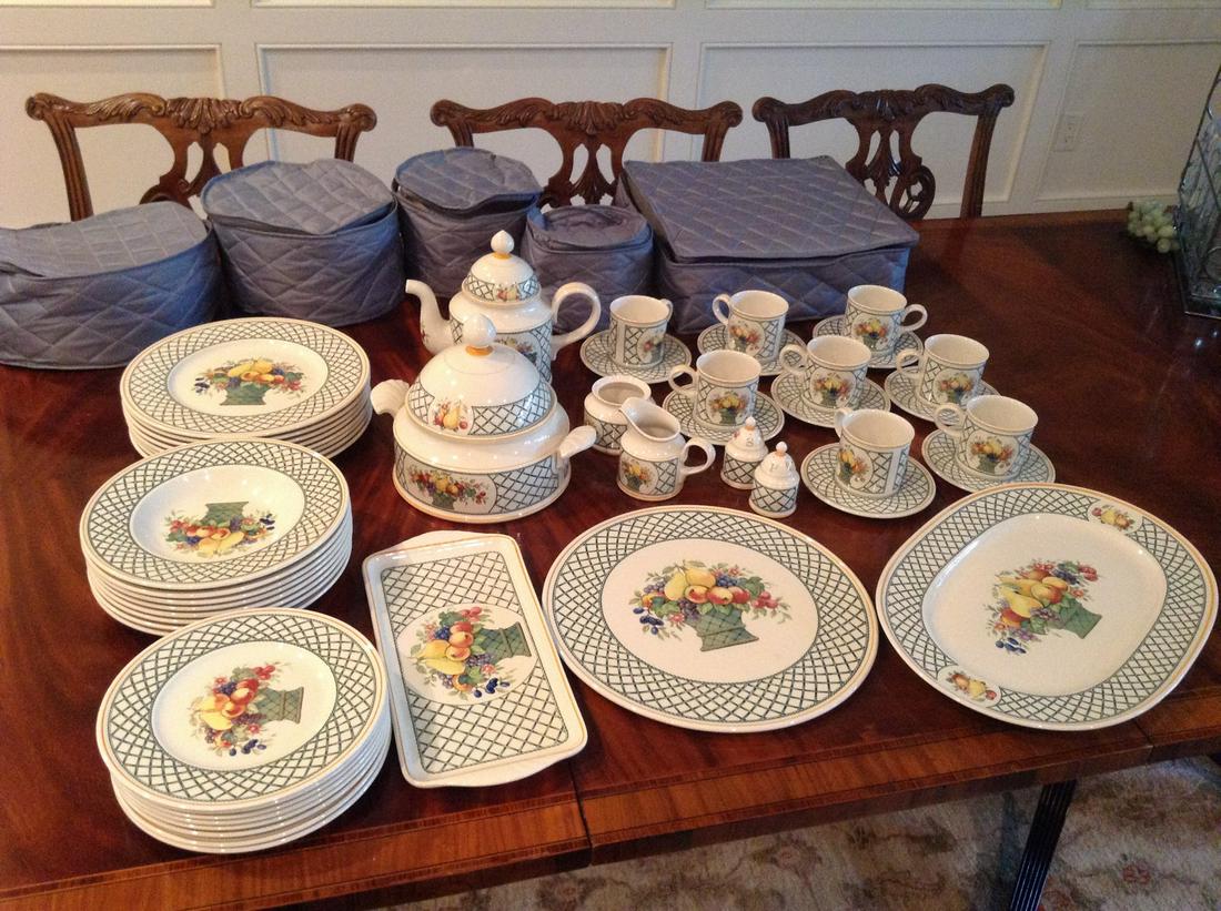 Villeroy & Boch "Basket" Pattern Service for 8 Plus (1 of 1)