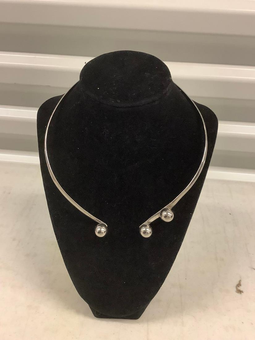 unmaarked mid century silver choker: unmaarked mid century silver choker