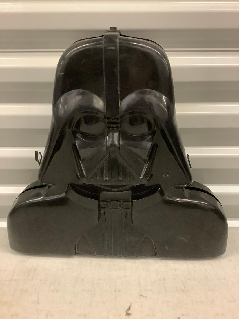Vintage original Darth Vader figure case (1 of 1)