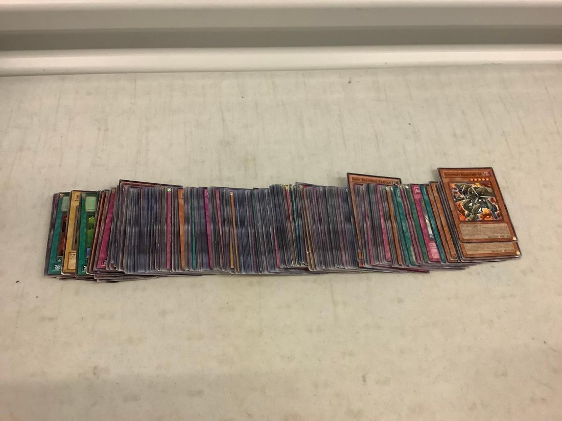 large lot of yu gi oh cards (1 of 1)