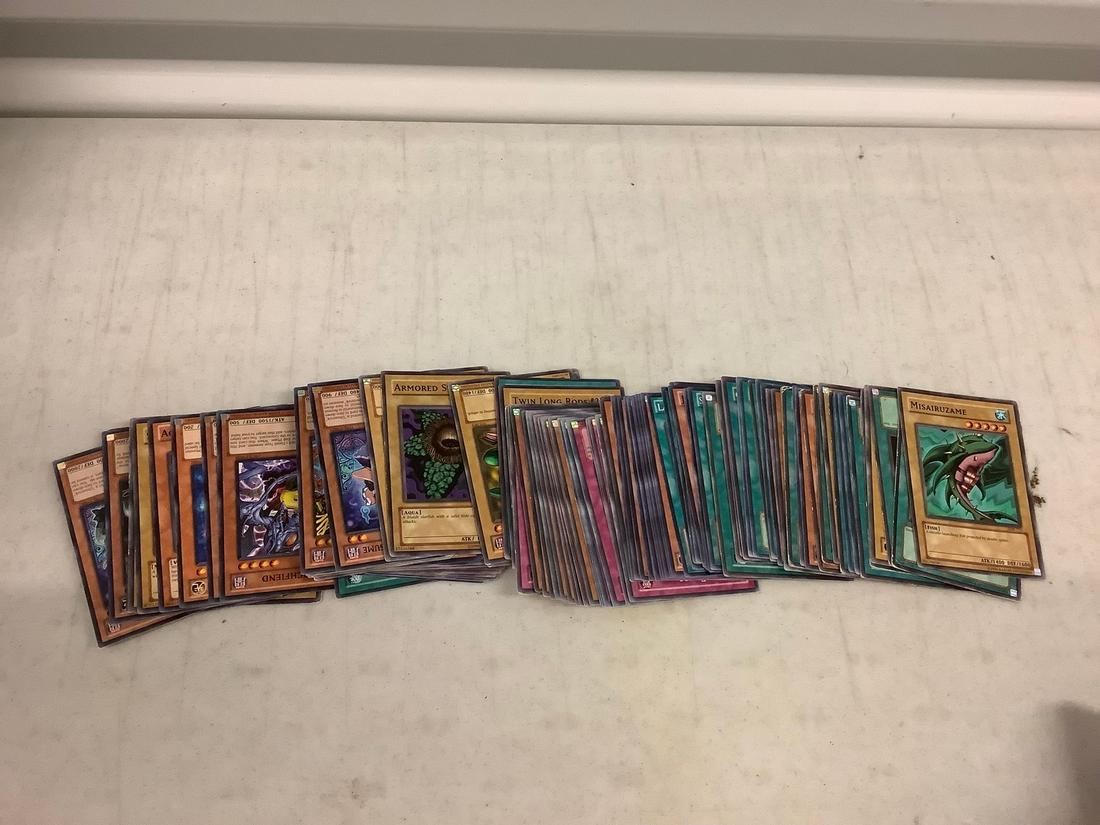 large lot of yu gi oh cards (1 of 1)