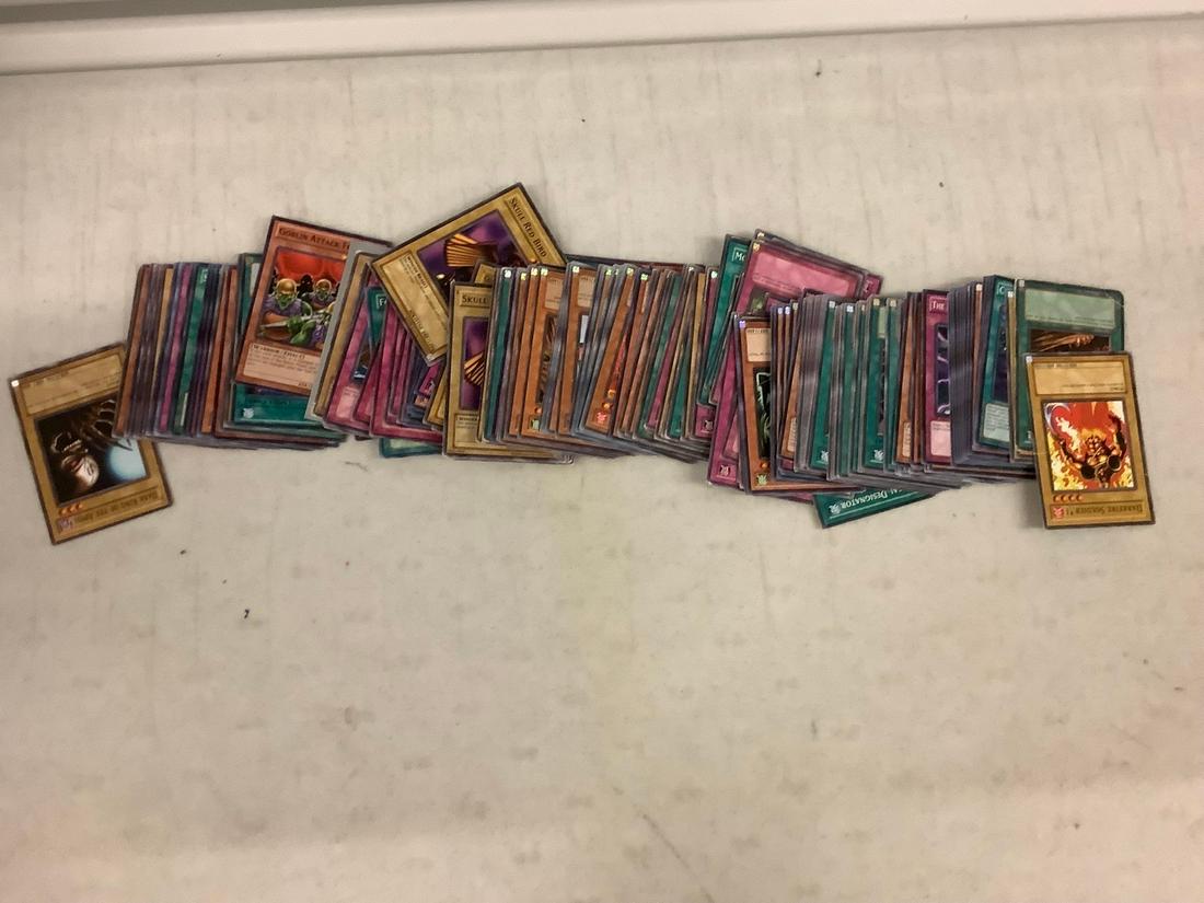 large lot of yu gi oh cards (1 of 1)