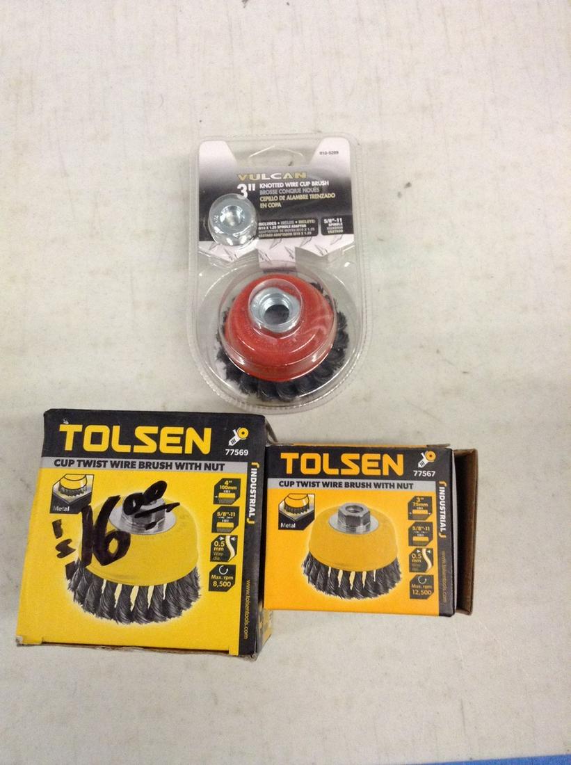 Tolsen and Vulcan wire brush pair (1 of 1)