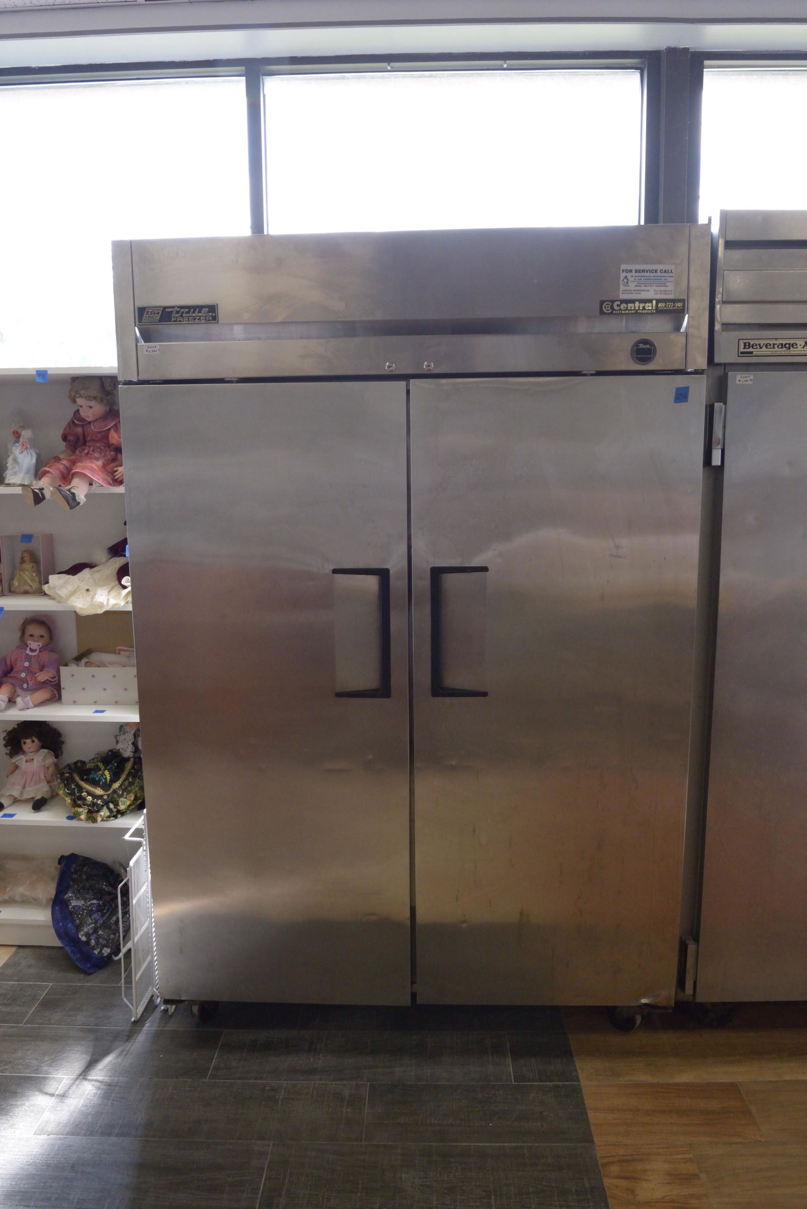 True TM-52F Freezer (1 of 2)