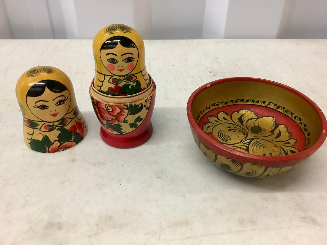 russian nesting dolls with russian bowl: russian nesting dolls with russian bowl