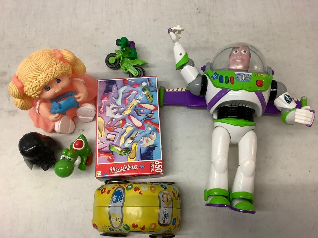 buzz lightyear and other toys: buzz lightyear and other toys