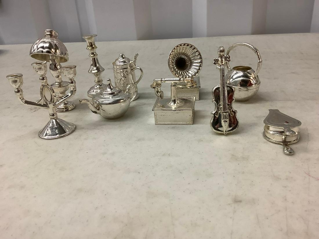 Lot of made in england miniature trinkets: Lot of made in england miniature trinkets