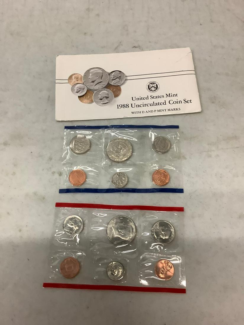 United States Mint 1988 uncirculated coin set (1 of 1)