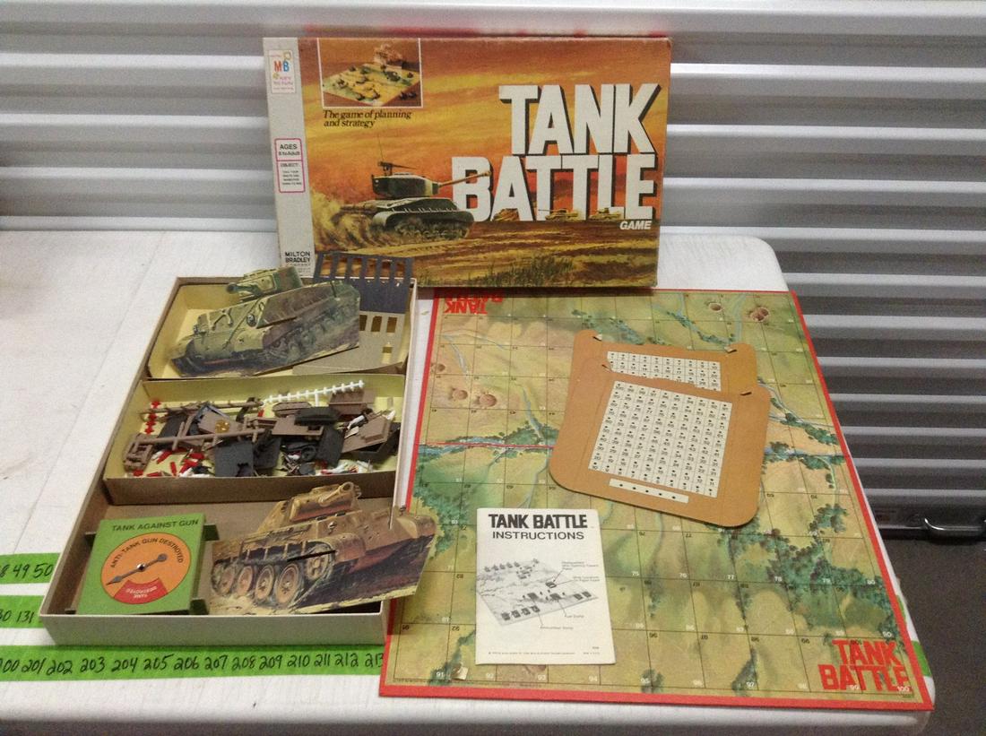 1975 Milton Bradley Tank Battle Game: 1975 Milton Bradley Tank Battle Game