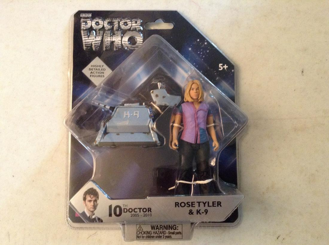 Highly Detailed Doctor Who Action Figure Rose Tyler and: Highly Detailed Doctor Who Action Figure Rose Tyler and K-9