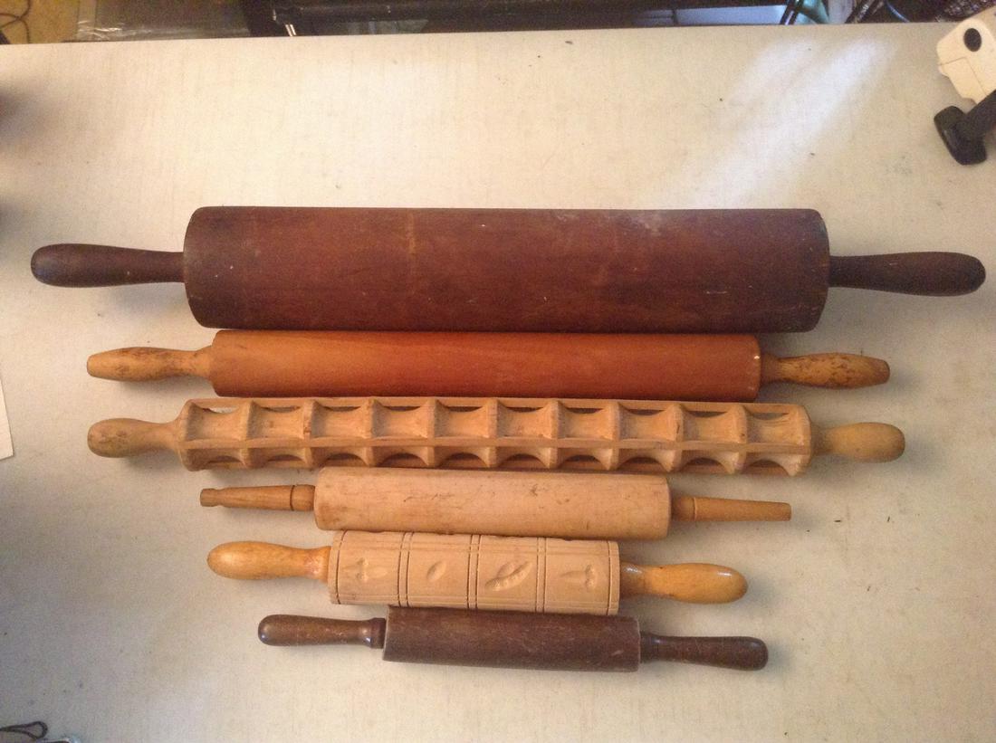 Lot of rolling pins: Lot of rolling pins
