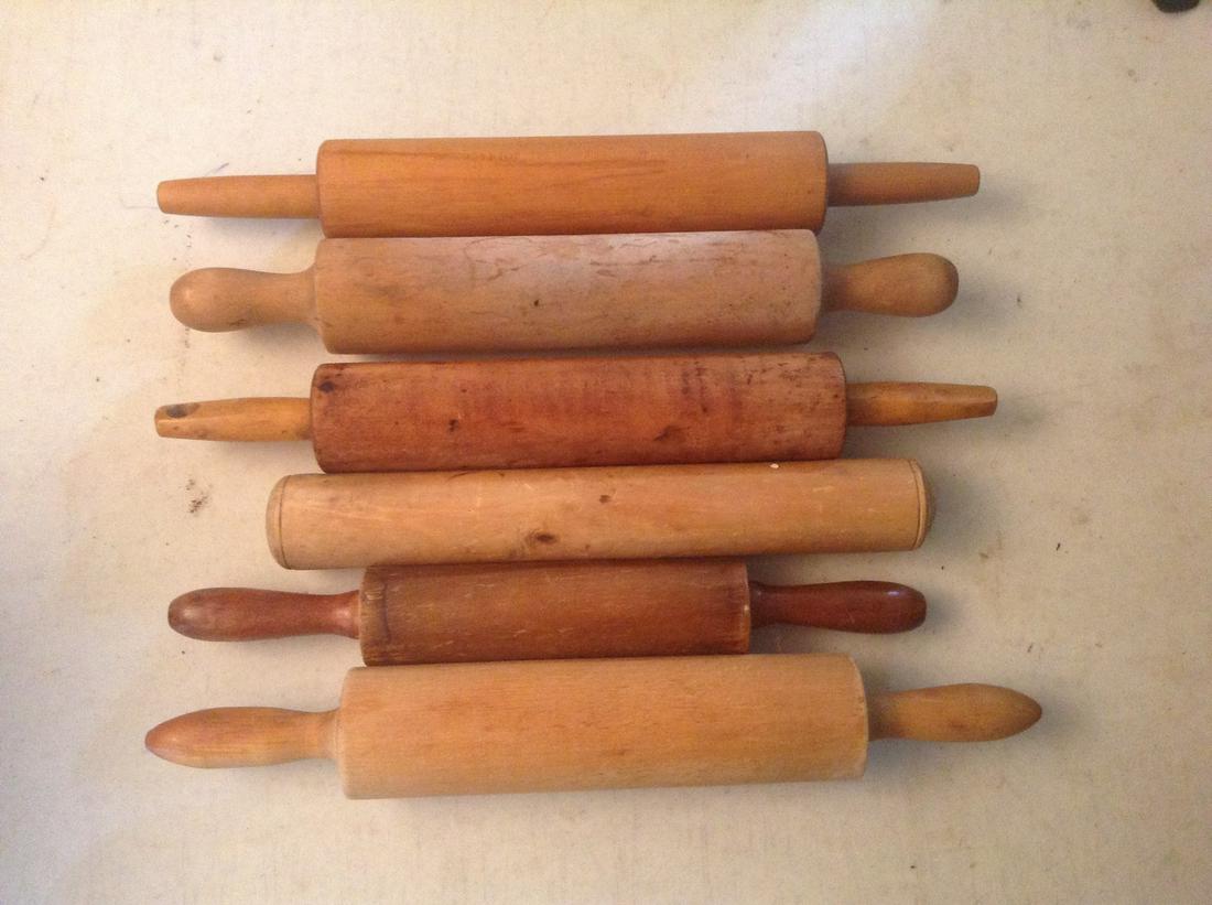Lot of rolling pins: Lot of rolling pins