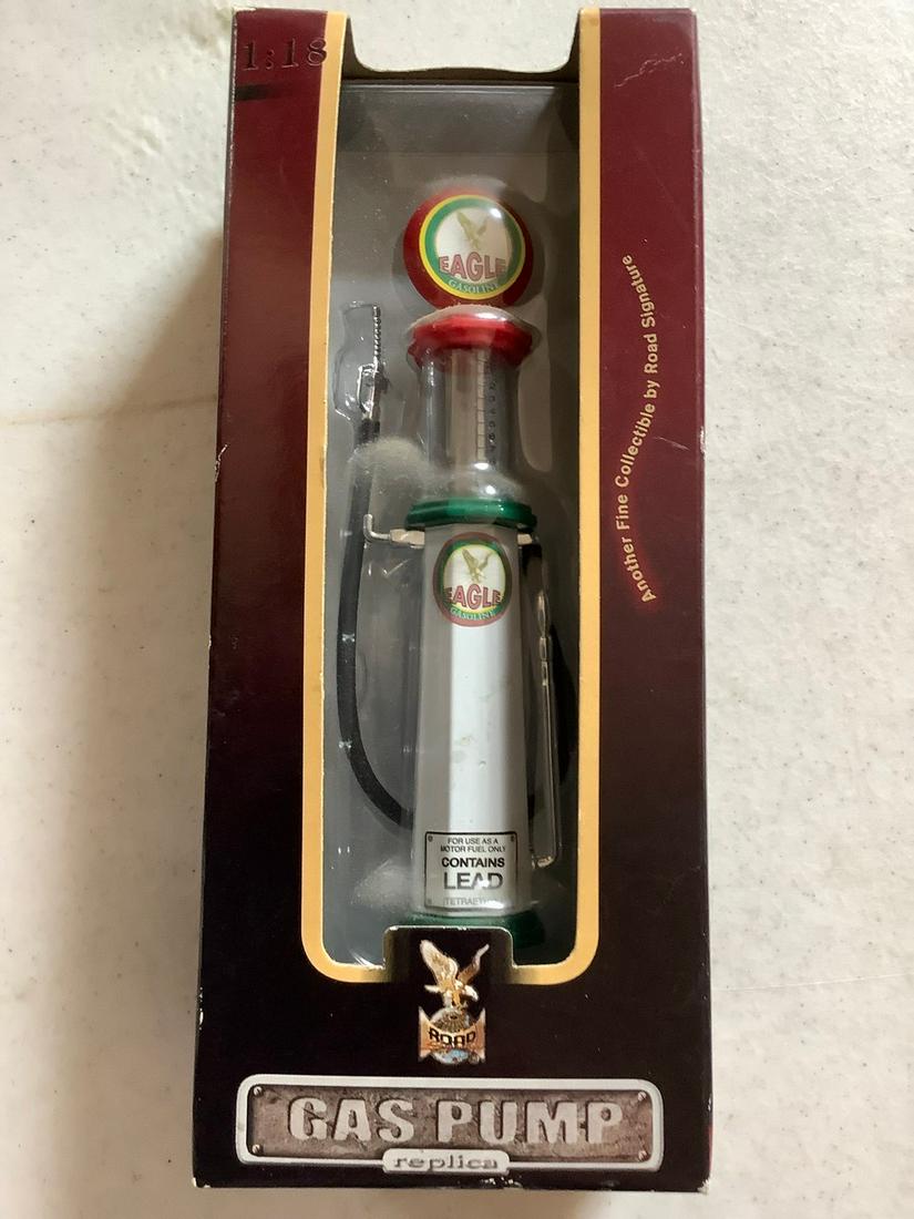 Gas Pump Replica in Box (1 of 1)