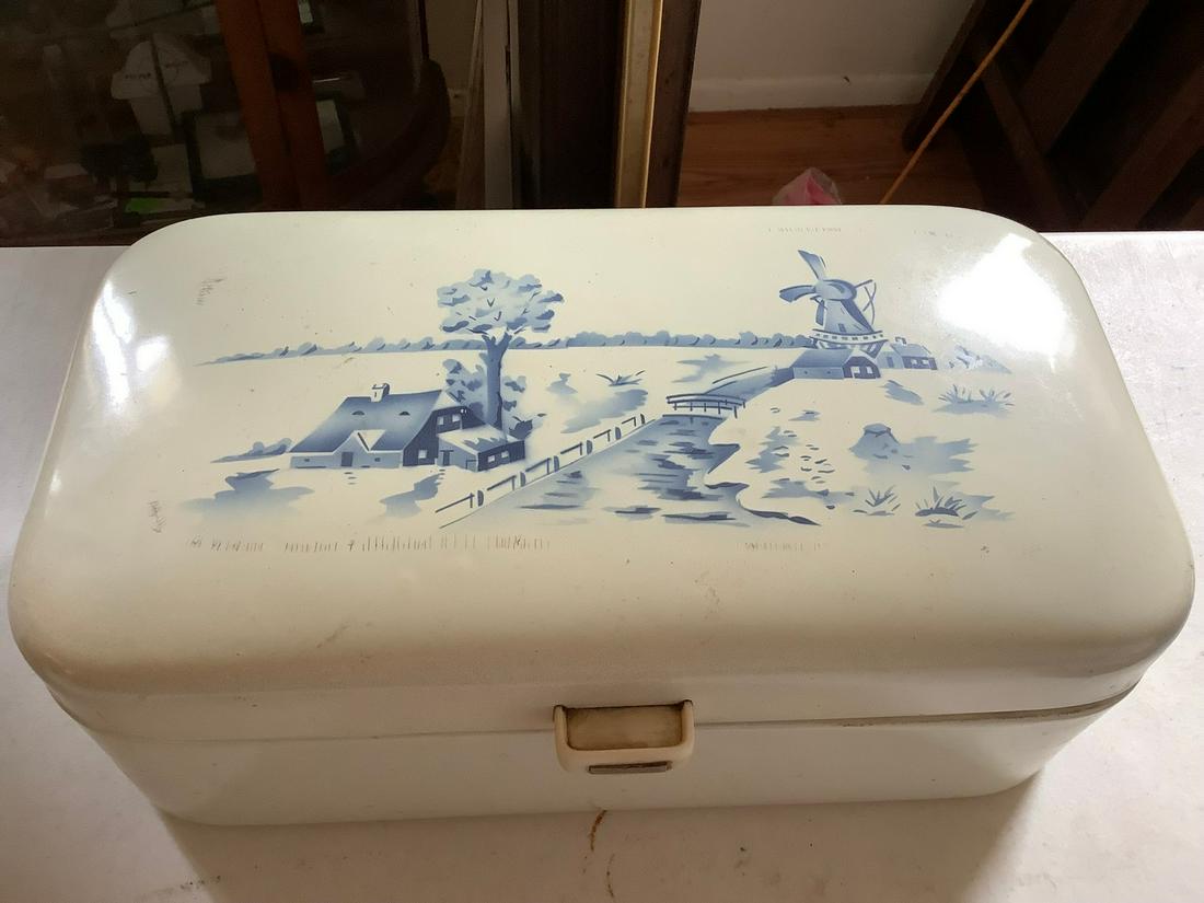 Germany Bread Box: 16 in.