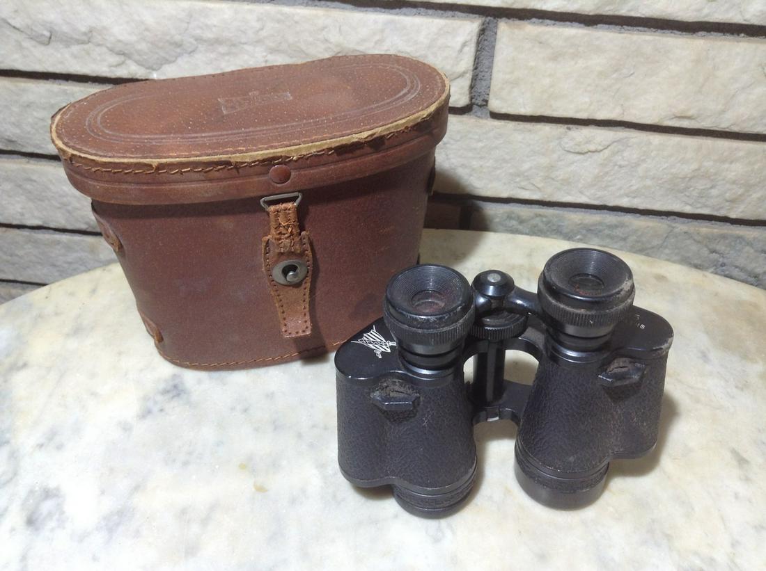 Vintage Valor Binoculars and Seefar Japan Case (1 of 1)