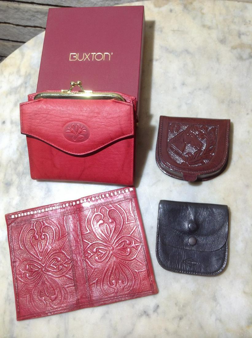 Lot of Vintage Leather Wallets and coin purses (1 of 1)