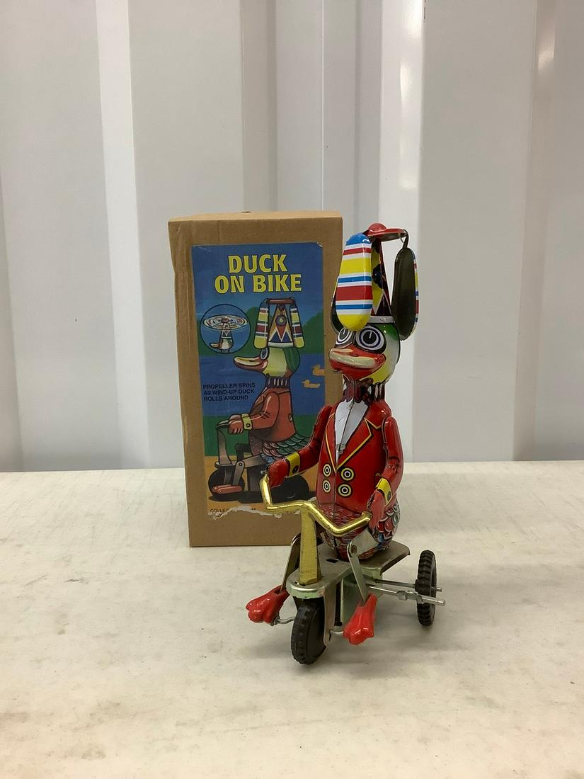 Duck on Bike tin toy: Duck on Bike tin toy