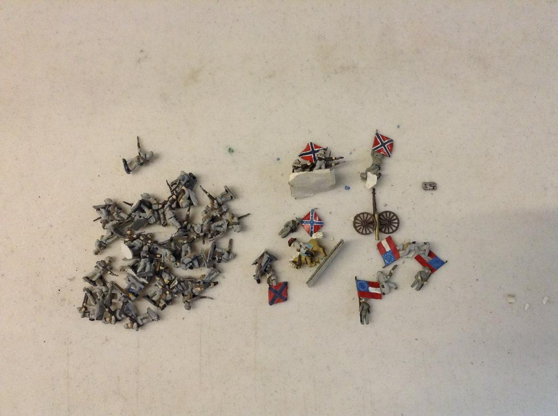 mini army figures (1 of 1)