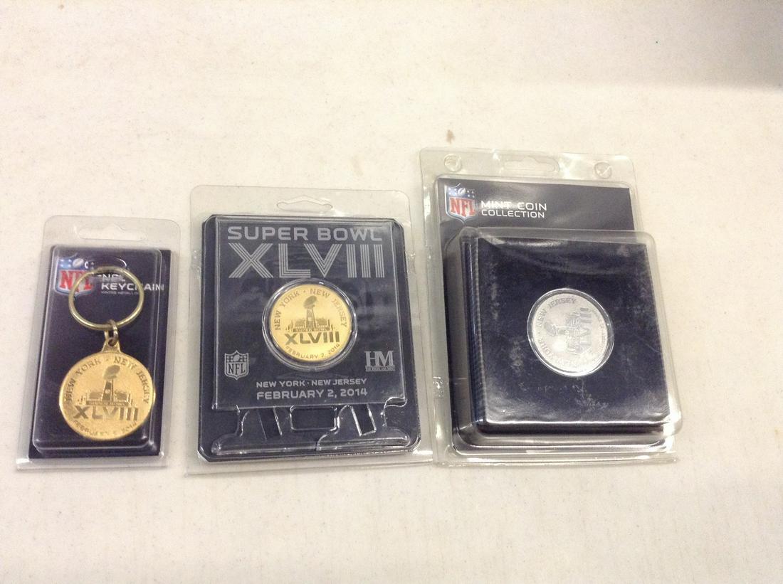 Mint Coin Collection Coin and Keychain: Mint Coin Collection Coin and Keychain