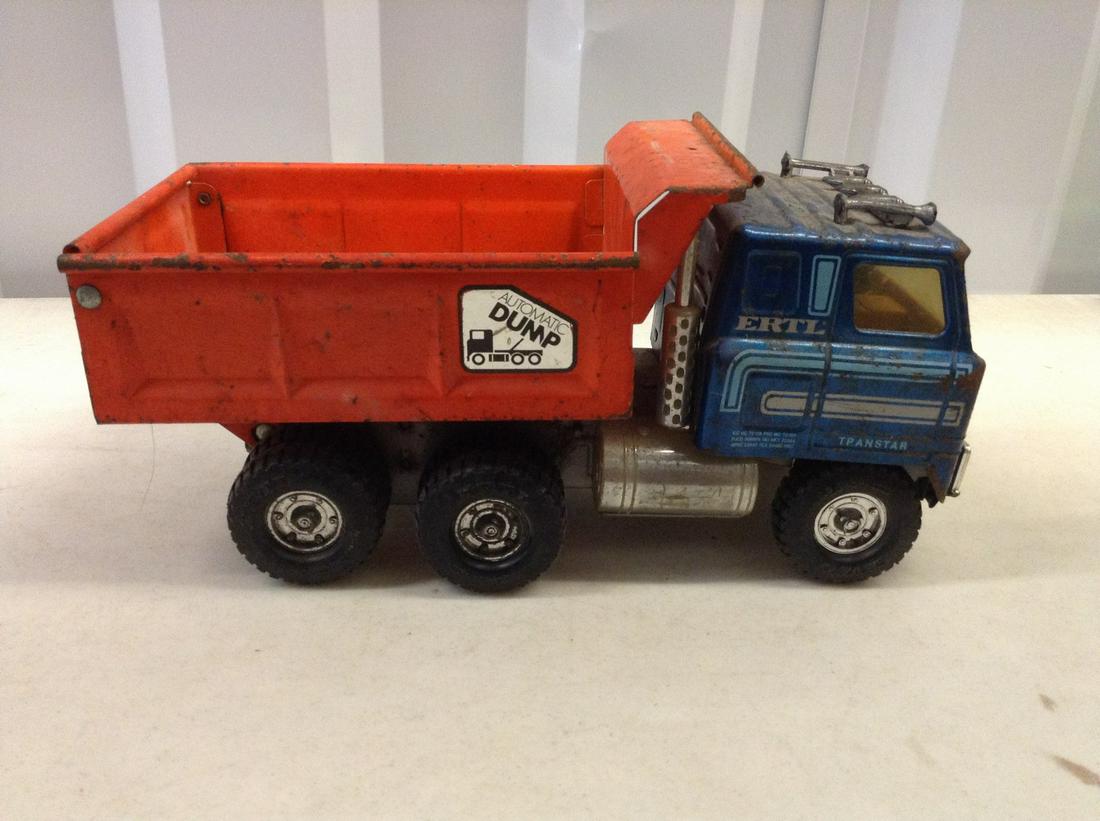 ERTL Dump Truck Toy (1 of 1)