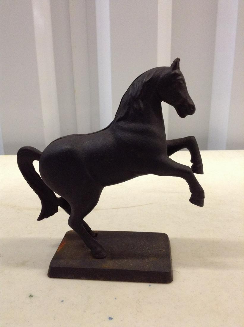 cast iron horse statue (1 of 1)