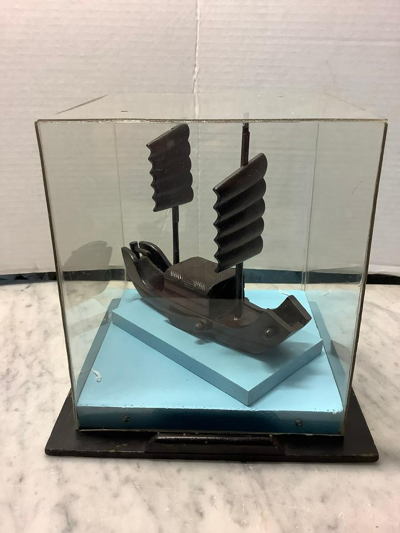 Newark Museum Chinese Boat Junk Model (1 of 1)
