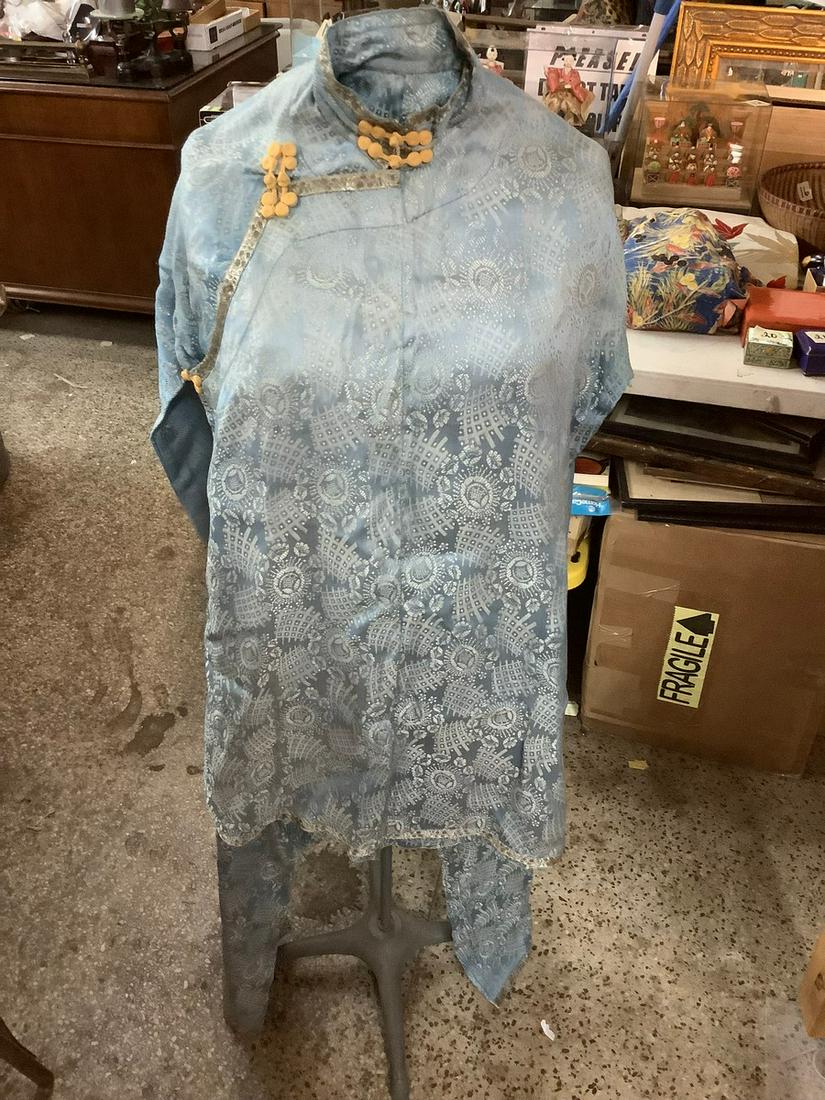 Newark Museum Chinese Outfit (1 of 2)