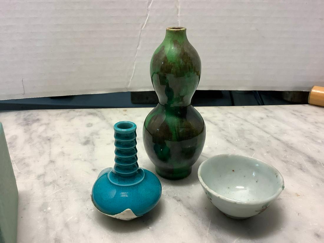 Newark Museum Porcelain Vases and Cup (1 of 1)