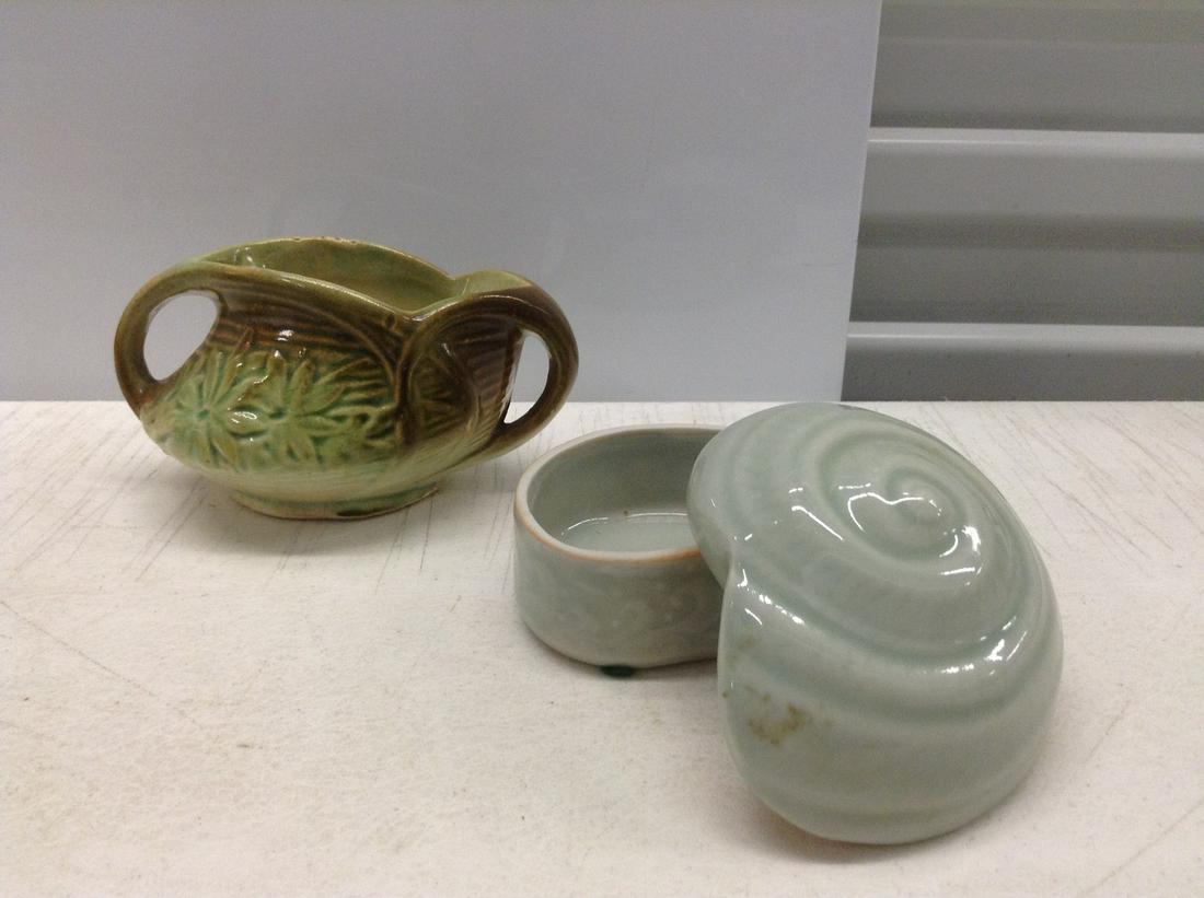 Signed McCoy and Seashell trinket dish (1 of 1)