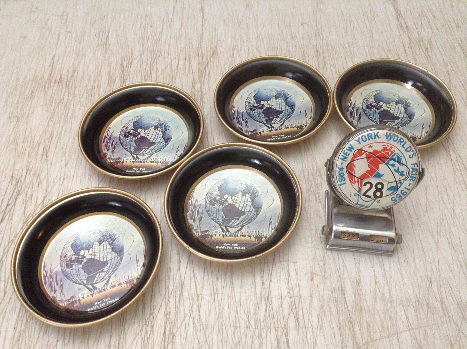 1964 NY World Fair Metal calendar and coaster set (1 of 1)