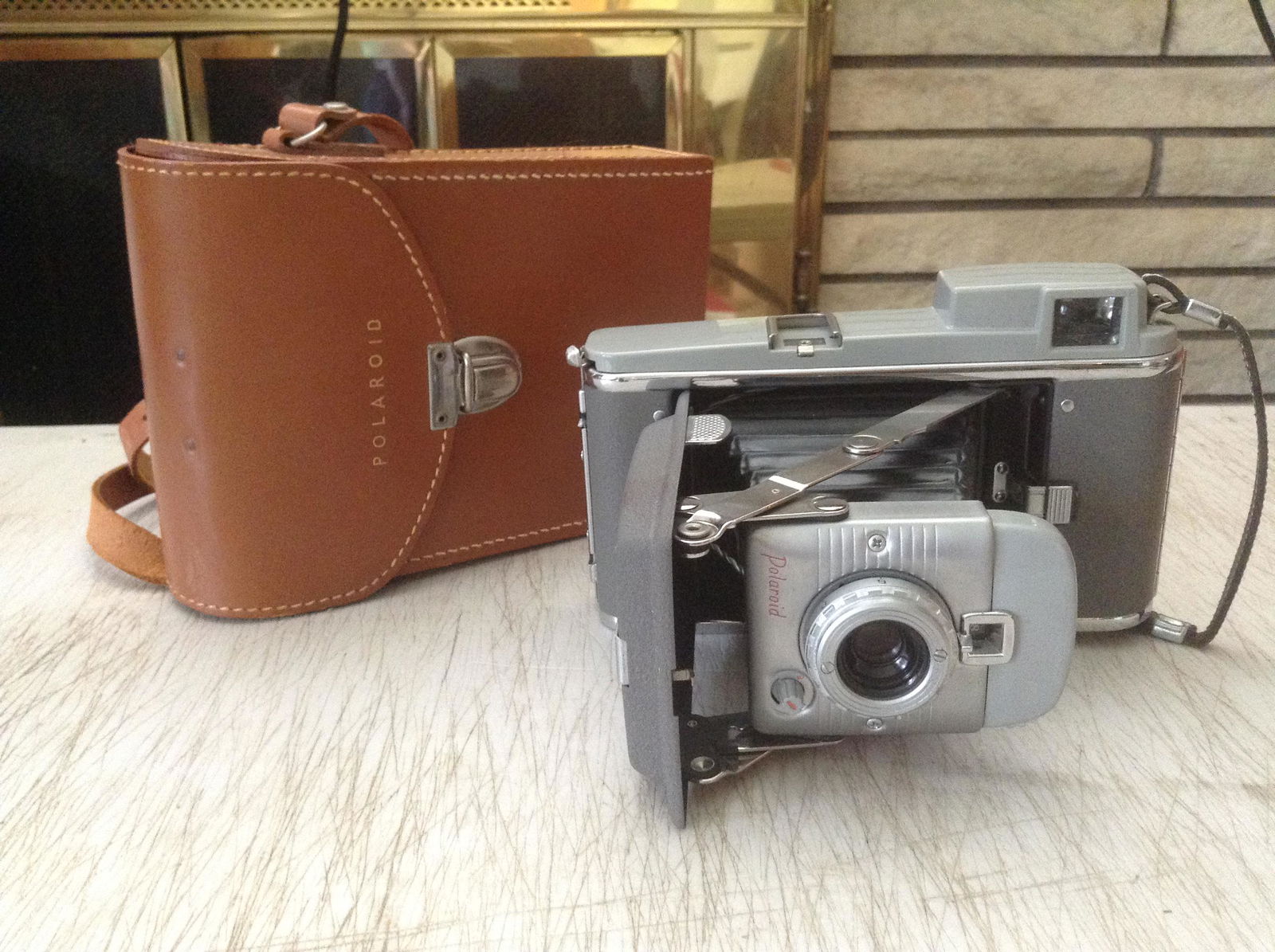 Vintage Polaroid land camera with original case (1 of 1)