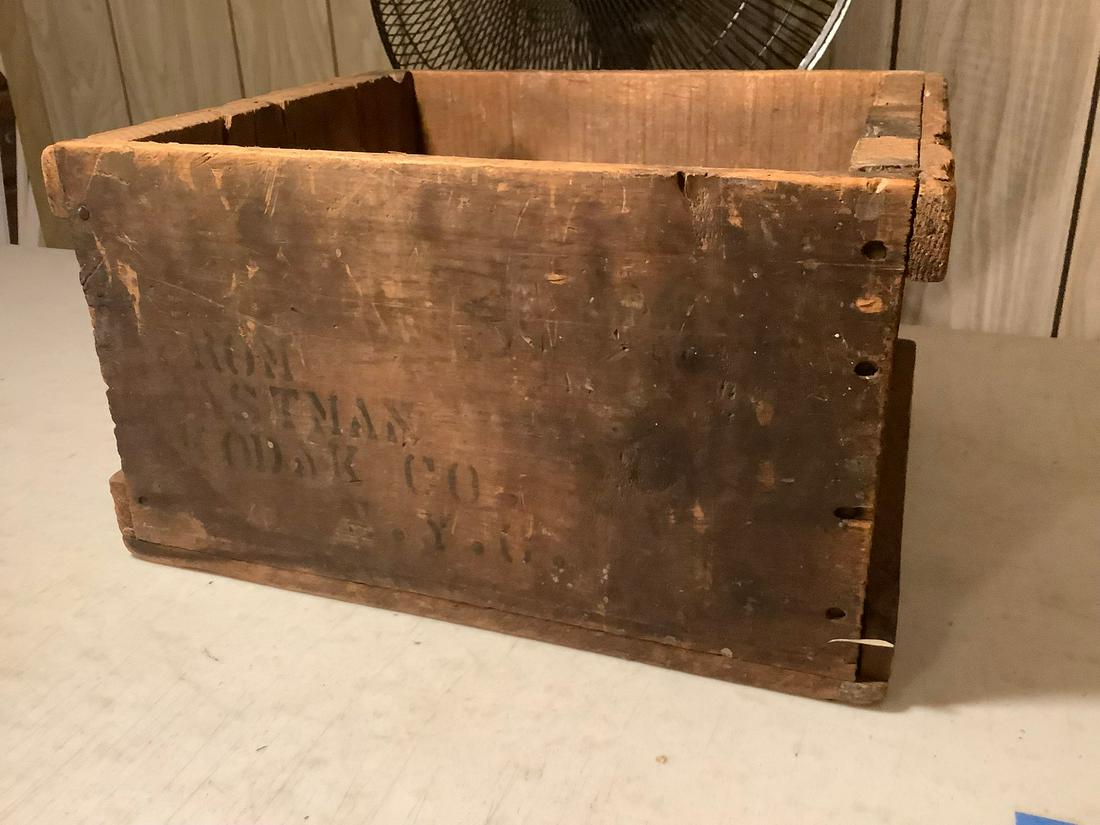 Kodak Co. wooden vintage crate 8x12x14: Kodak Co. wooden vintage crate 8x12x14
