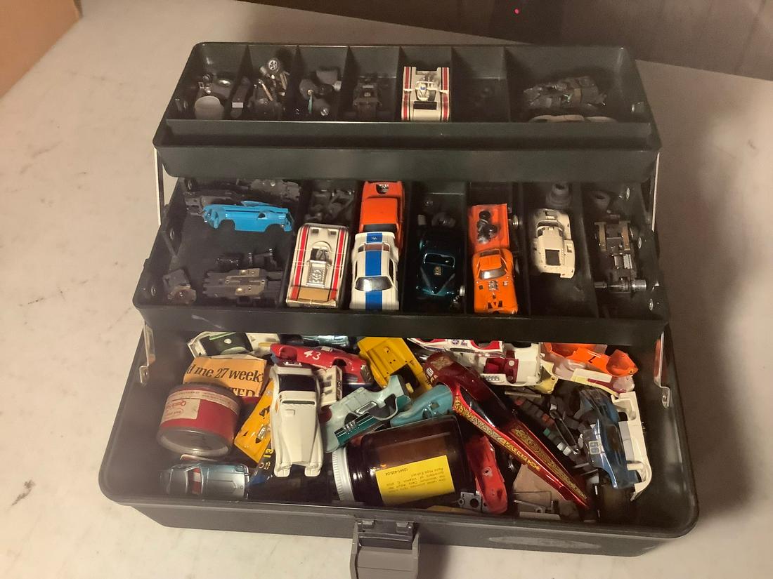 Box full of HO car accessories frames and more ' (1 of 1)