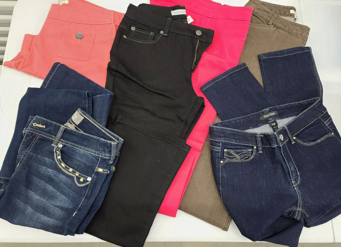 Women's Pants Jeans Size 4 (1 of 1)