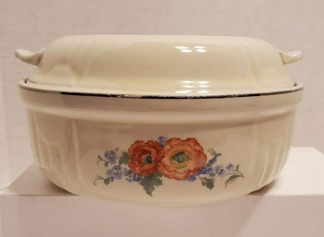 1940s-50s Hall Casserole Dish (1 of 1)
