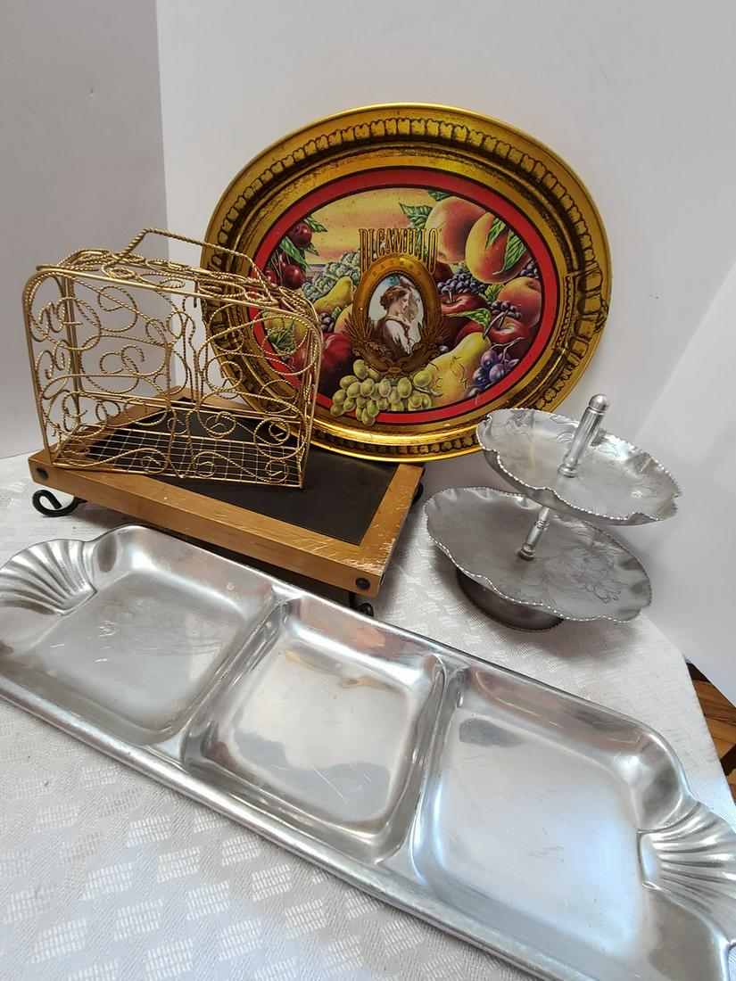 Vintage Silverplate Serving & More: Vintage Silverplate Serving & More