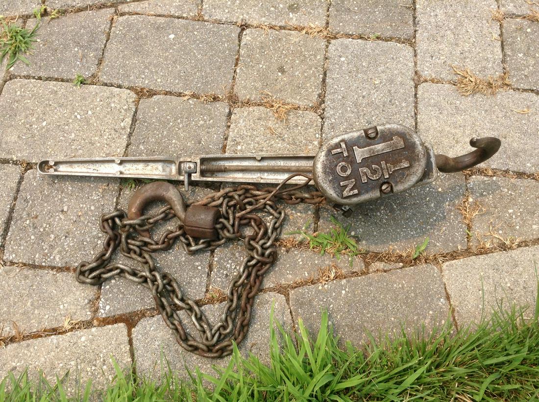 CM Puller 1 1/2 Ton (1 of 1)