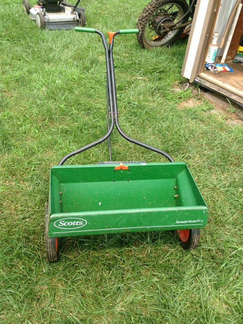 Scotts Lawn Seed Spreader Model PF2 (1 of 1)