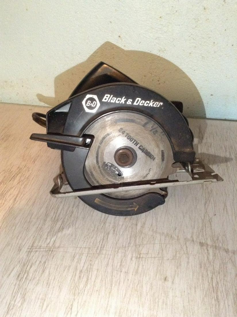 Black & Decker 24 tooth saw: Black & Decker 24 tooth saw