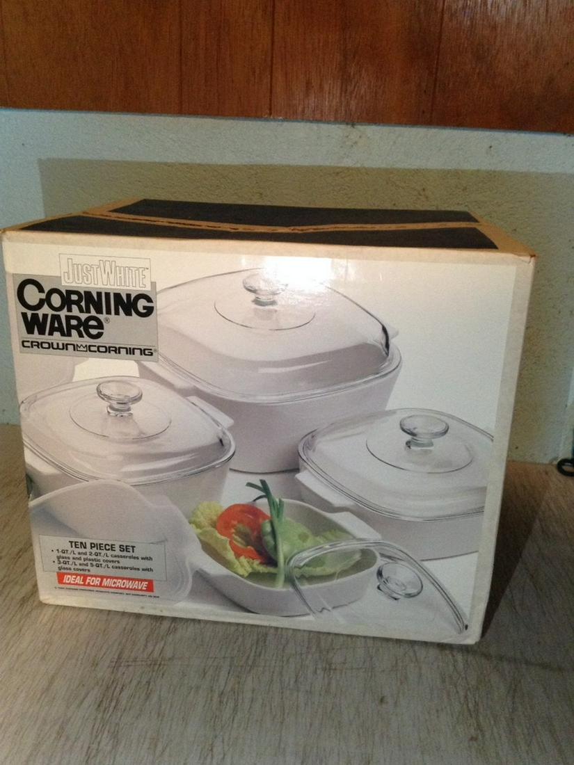 Corning Ware 10 piece set: Corning Ware 10 piece set
