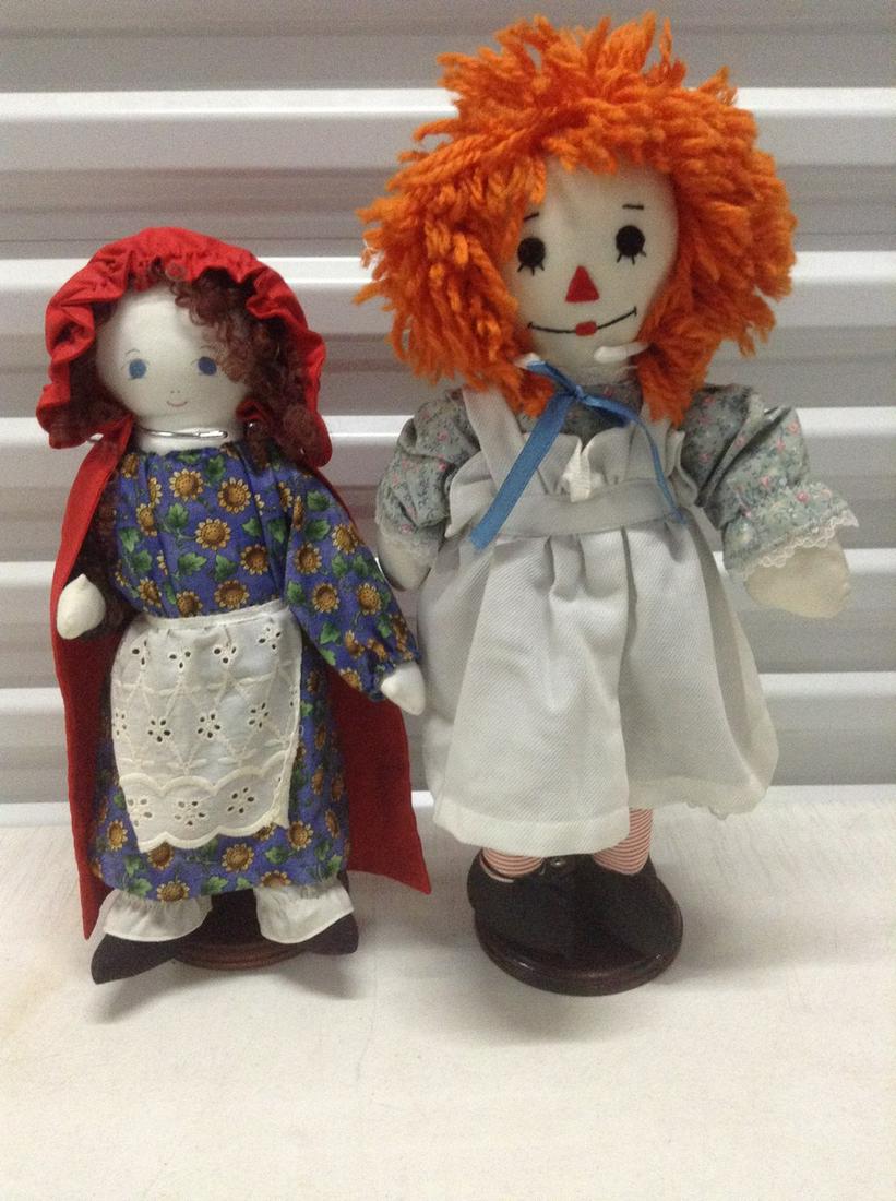 Two Vintage Raggedy Ann Style Dolls: Two Vintage Raggedy Ann Style Dolls