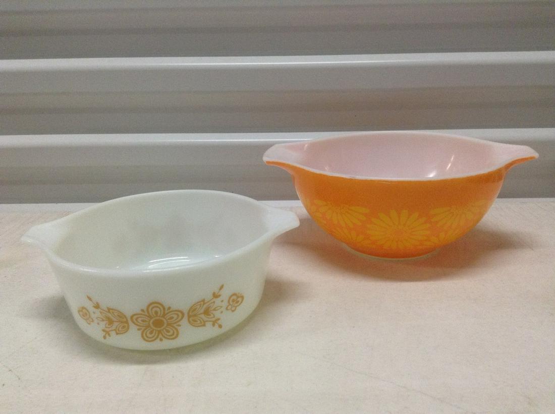 Mid Century Pyrex Bowls (1 of 1)
