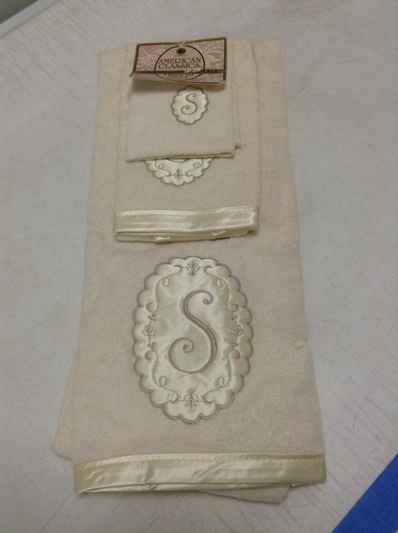 New With Tags Monogrammed "S" Towel Set (1 of 1)